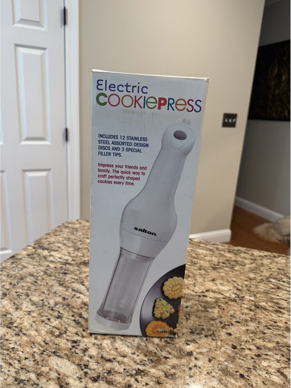 New Salton Electric Cookie Press CKM25 Brand W/Manual  Never Been Used NIB